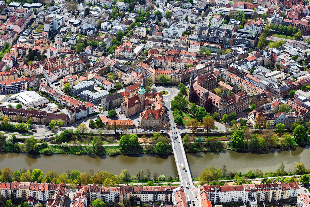 dr__0095561.jpg | BAMBERG 28.04.2022 Gerichts- Gebäudekomplex Landgericht Bamberg am Wilhelmsplatz in Bamberg im Bundesland Bayern, Deutschland. // Court- Building complex of Landgericht Bamberg on place Wilhelmsplatz in Bamberg in the state Bavaria, Germany. Foto: Daniel Reiter