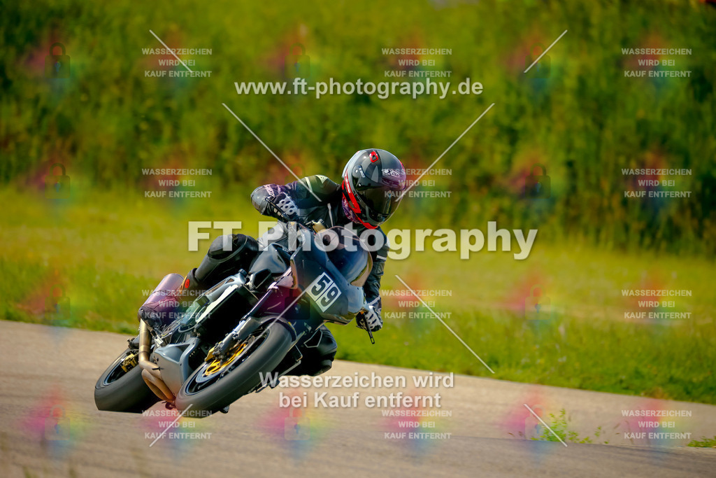 _MOT0946 | Hier findet Ihr Bilder von Touristenfahrten auf der Nürburgring Nordschleife oder von anderen Veranstaltungen die ich besucht habe. Viel Spass beim Durch Schauen 