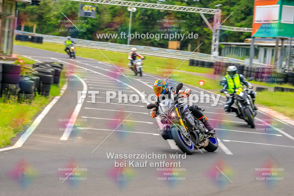 VBK-7722 | Hier findet Ihr Bilder von Touristenfahrten auf der Nürburgring Nordschleife oder von anderen Veranstaltungen die ich besucht habe. Viel Spass beim Durch Schauen 