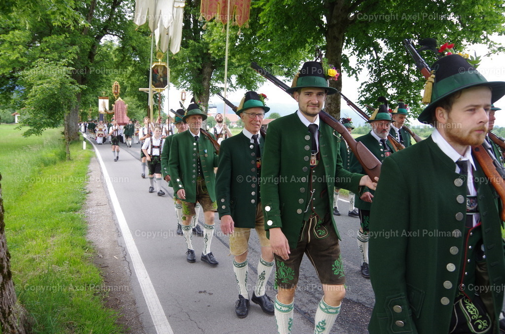 IMGP5923 | fotografiert von Axel PollmannLeonhardi Wallfahrt Benediktbeuern und Murnau, Fronleichnam, Fasching, Landschaft im Loisachtal und Benediktbeuern  - Realisiert mit Pictrs.com