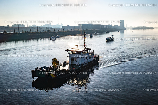 DJI_0268 | 30.09.2022 Drohnenaufnahmen Dt. Schifffahrtstag 2022 Bremen Wendebecken / Weser