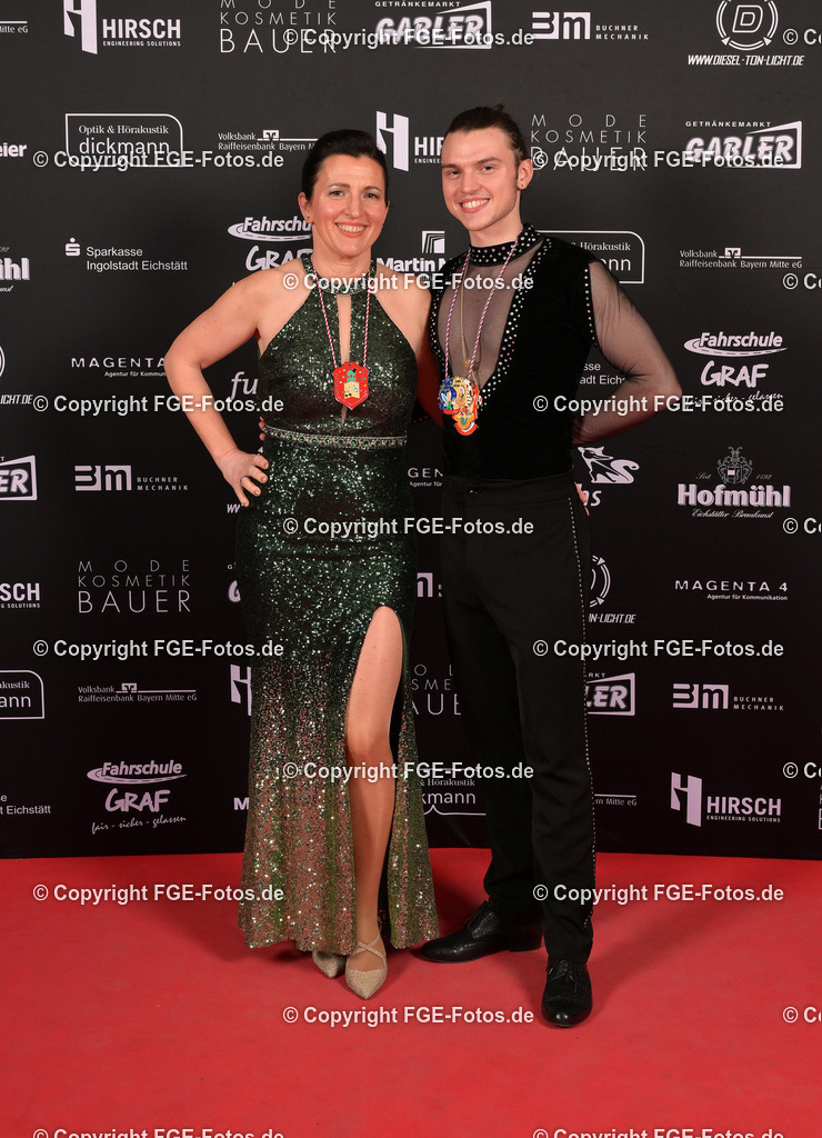 20240128-fge-fotos-0435 | Hofball der FGE am 28.01.2024 im Alten Stadttheater in Eichstätt. - Realisiert mit Pictrs.com