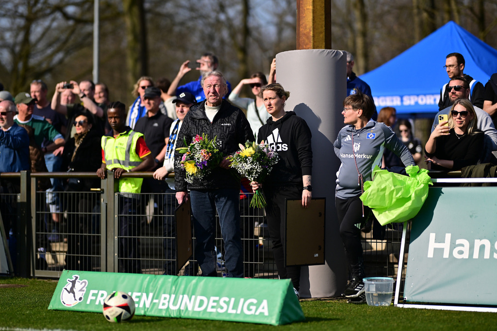 Fußball I Frauen I Saison 2024-2025 I 2. Bundesliga I 17. Spieltag I Hamburger SV - FC Bayern München II | Der Sportfotograf. - Realisiert mit Pictrs.com