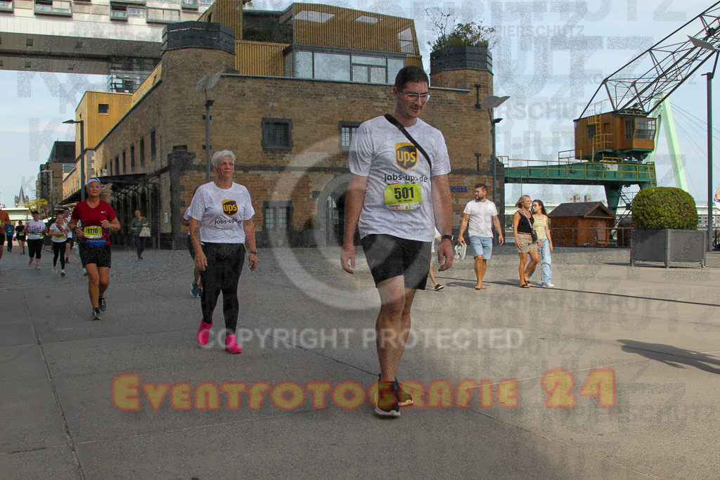 250920_1341_EV4_6448 | Sportfotografie im Rhein-Sieg Kreis, Köln, Bonn, NRW, Rheinland Pfalz, Hessen, etc. Unser Tätigkeitsfeld umfasst den Laufsport vom Volkslauf über den Marathon, Duathlon, Triathon bis zum Ultralauf wie Kölnpfad Ultra oder Schindertrail.