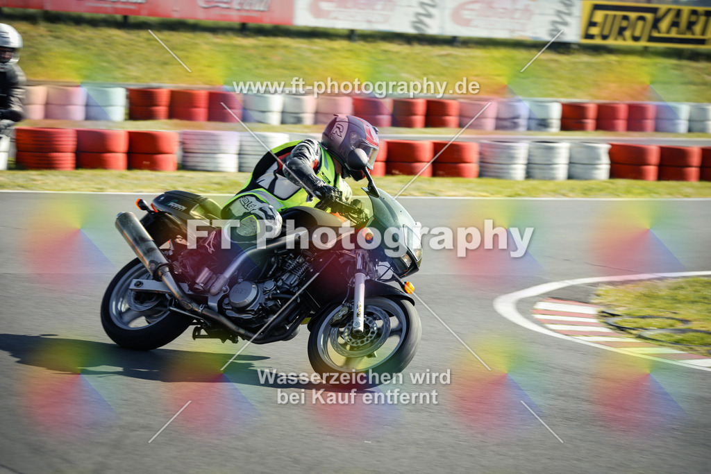 OBK_Mai_Martina_Markus-10249 | Hier findet Ihr Bilder von Touristenfahrten auf der Nürburgring Nordschleife oder von anderen Veranstaltungen die ich besucht habe. Viel Spass beim Durch Schauen 