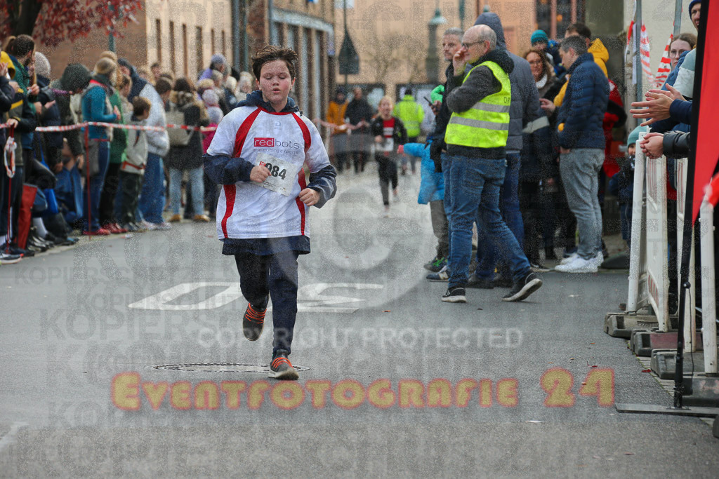 221127_1055_EX1_1275 | Sportfotografie im Rhein-Sieg Kreis, Köln, Bonn, NRW, Rheinland Pfalz, Hessen, etc. Unser Tätigkeitsfeld umfasst den Laufsport vom Volkslauf über den Marathon, Duathlon, Triathon bis zum Ultralauf wie Kölnpfad Ultra oder Schindertrail.