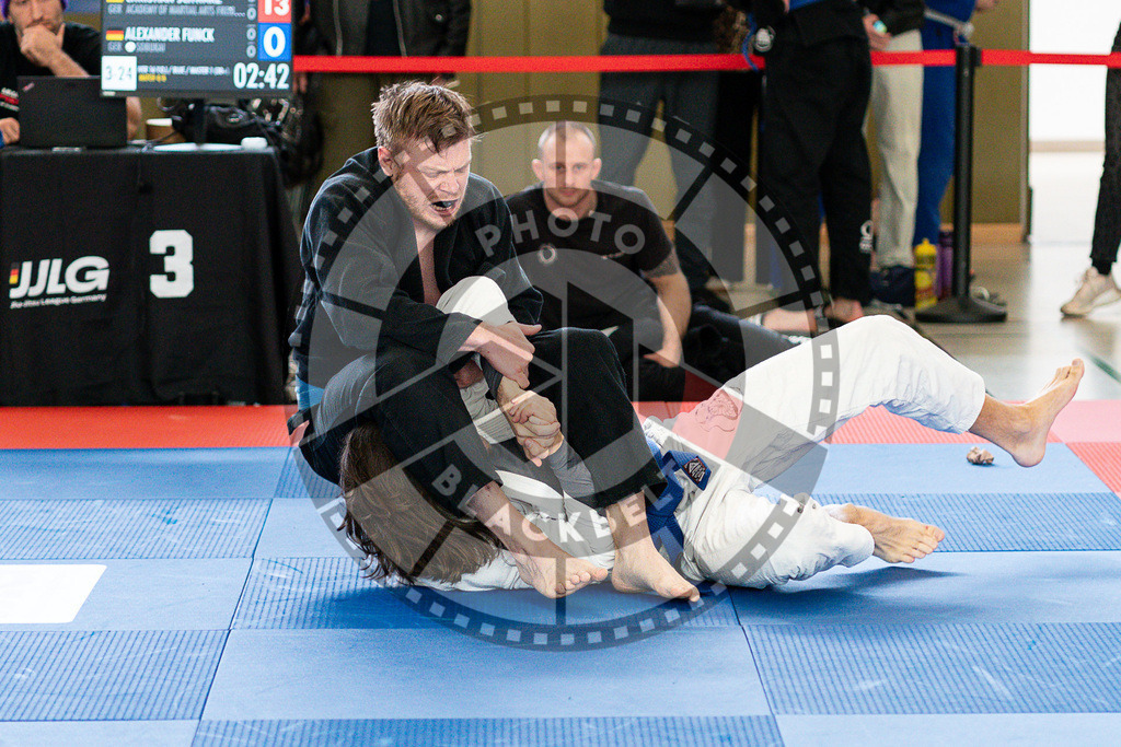20250510PBB1375 | Athletes compete during the JJLG Berlin Open Jiu-Jitsu Championship on May 10, 2025 in Berlin, Germany. © Chiara Dazi / photoblackbelt