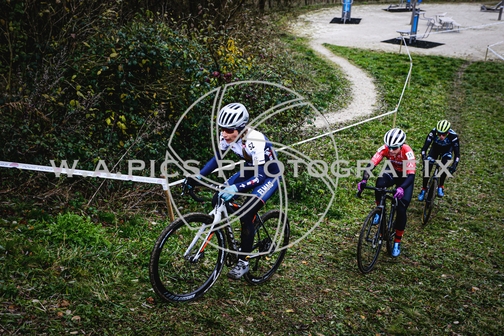 ..... | AUSTRIA, 24.11.24, 3.Radquerfeldein GP um das Sportzentrum Gunskirchen Image shows: Photo: Wapics / Andreas Willdoner