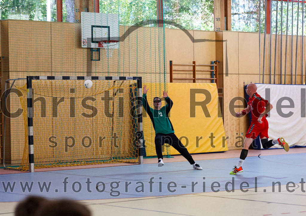2022-10-16_078_SpVgg_Altenerding_II_gegen_SG_Moosburg_II | Erding, Deutschland, 16.10.2022:
Handball, Bezirksklasse Männer 2022 / 2023, 2. Spieltag, SpVgg Altenerding II gegen SG Moosburg II, Endergebnis: 30:23

Foto: Christian Riedel / fotografie-riedel.net