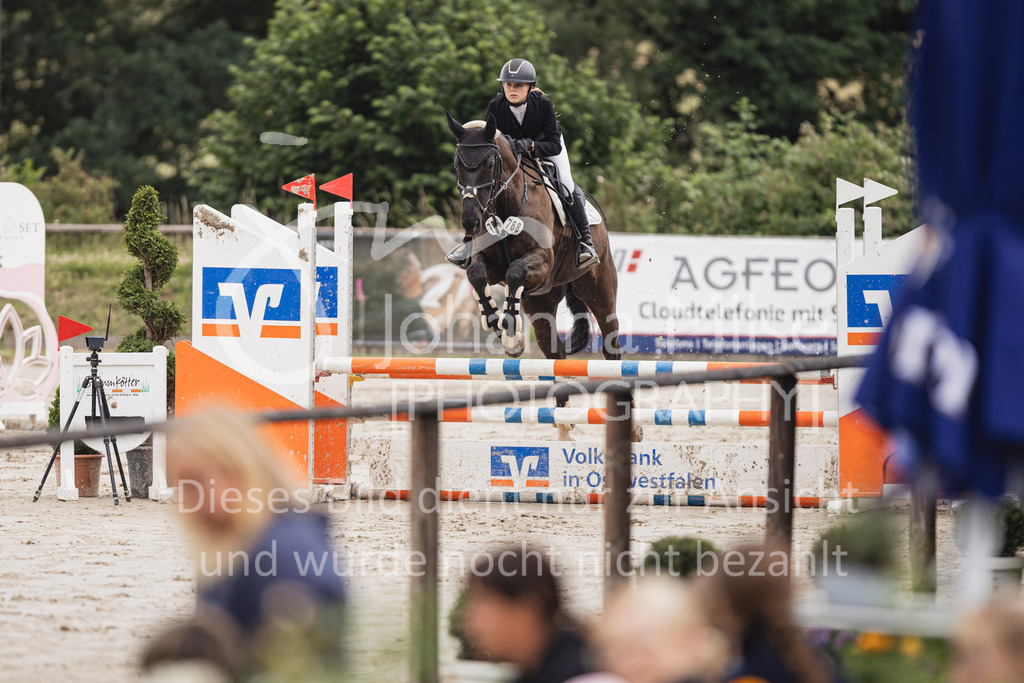 250627_PfSpTa_Stil-A1-128 | Deine schönsten Turniermomente als professionelle Fotos! Entdecke hochwertige Pferdesport-Fotografie im Online-Shop. Jetzt Fotos finden & bestellen!