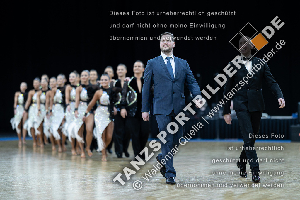 20230226-10016 | Hier finden Sie Tanz Bilder vom Latein und Standard Formationen tanzen. Sportbilder vom Tanzsport. Schöne Fotos und von Weltmeisterschaft, Europameisterschaft, Bundesliga, Regionalliga, Oberliga und Landesliga sowie von GOC Stuttgart, DanceComp, WM Bremen