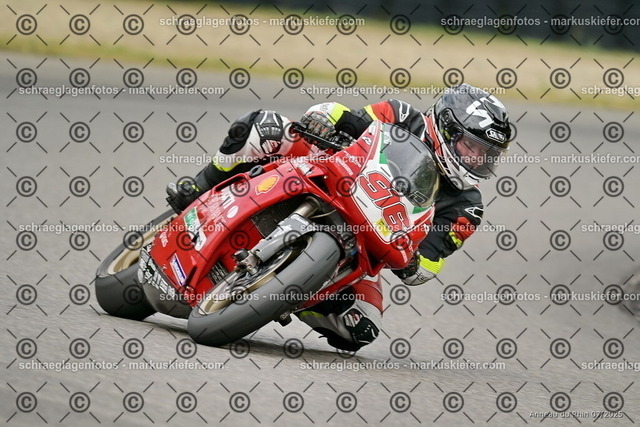 25bt05-1014 | markuskiefer.com - Realisiert mit Pictrs.com