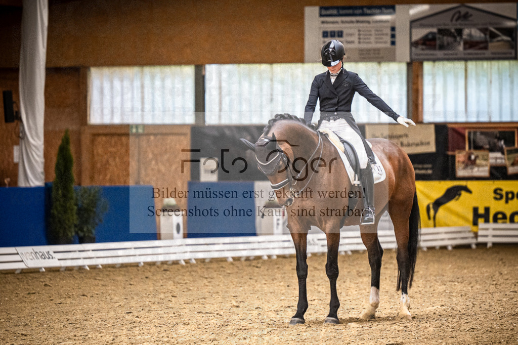 DOS_4455 | Entdecke hochwertige Reitturnierfotos von Foto Oger. Professionell, emotional und authentisch – jetzt Lieblingsmomente im Shop bestellen. - Realisiert mit Pictrs.com