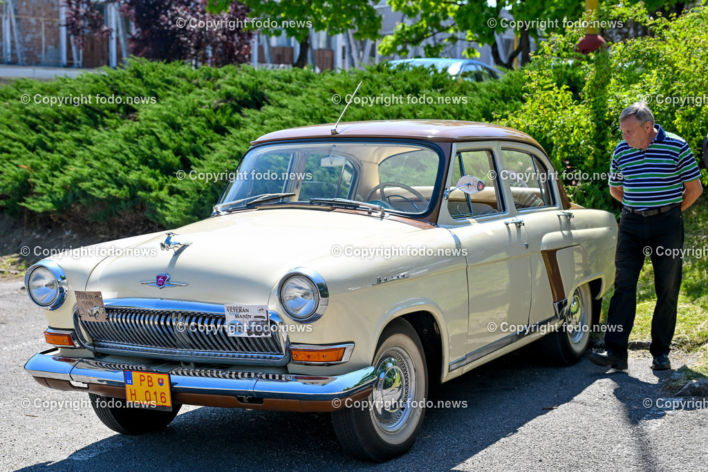 Slowakei_ Povazska Bystrica_ Veteran Tour Manin_ 14.06.2025-53 | 14.06.2025, Slowakei, SVK, Trenciansky kraj, Povazska Bystrica, im Bild Oldtimer Klub, Historische Fahrzeuge, Veteran Tour Manin, Auto, Alt, Besucher, Menschen, Feature, Symbolbild