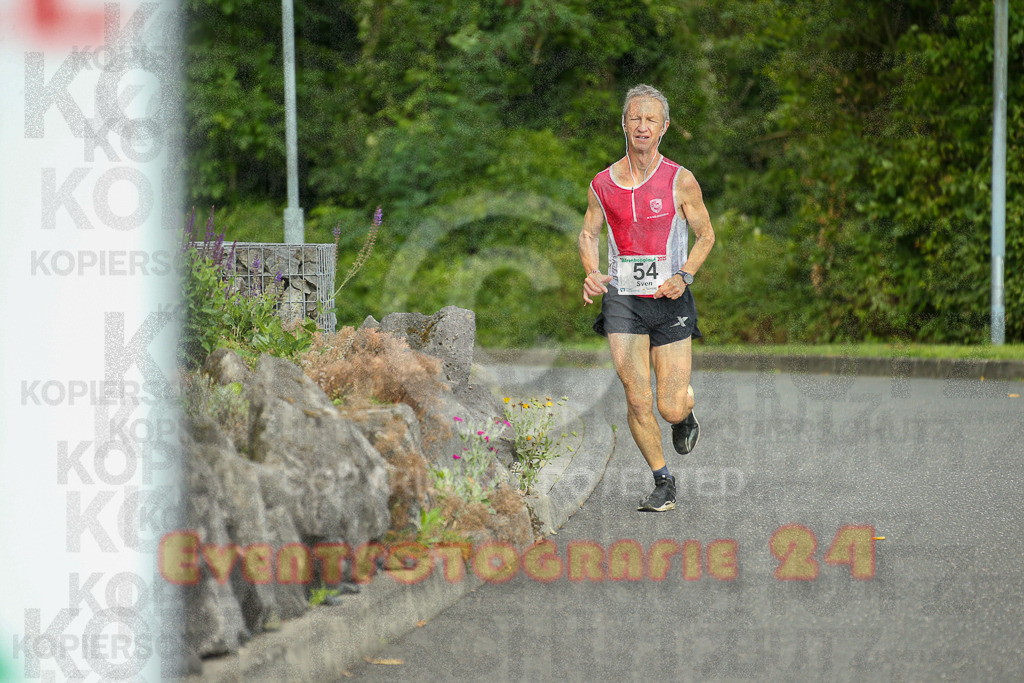 250801_1858_EX1_6792 | Sportfotografie im Rhein-Sieg Kreis, Köln, Bonn, NRW, Rheinland Pfalz, Hessen, etc. Unser Tätigkeitsfeld umfasst den Laufsport vom Volkslauf über den Marathon, Duathlon, Triathon bis zum Ultralauf wie Kölnpfad Ultra oder Schindertrail.