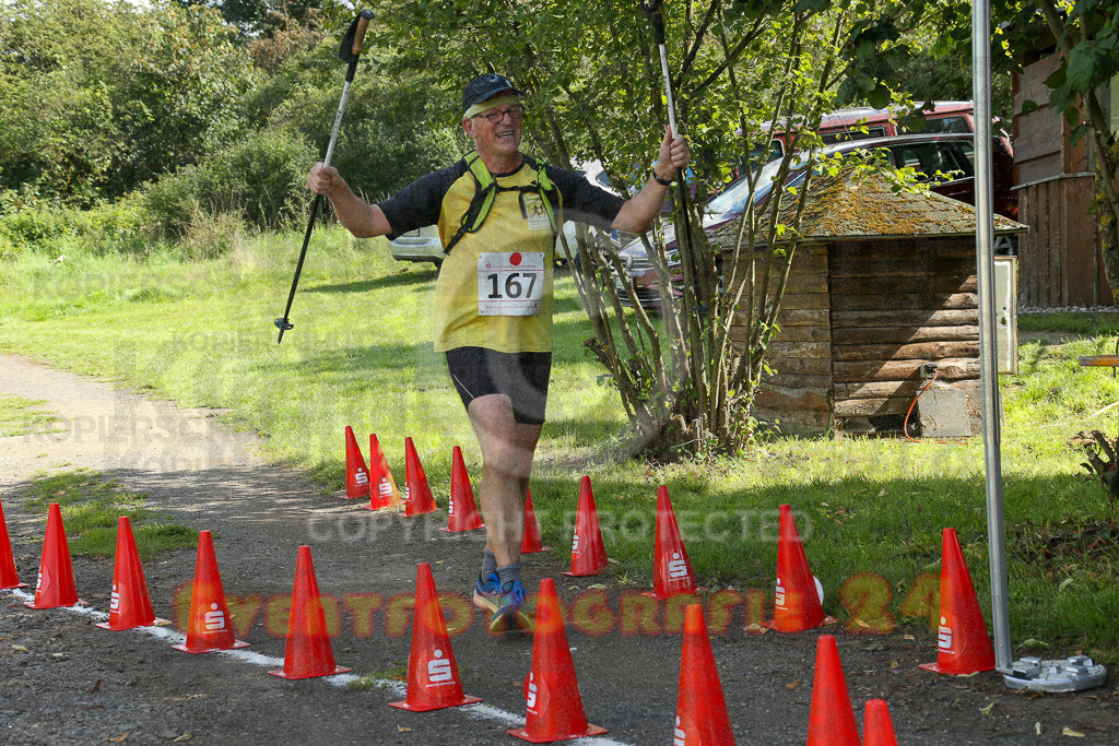 230826_1552_EX1_1450 | Sportfotografie im Rhein-Sieg Kreis, Köln, Bonn, NRW, Rheinland Pfalz, Hessen, etc. Unser Tätigkeitsfeld umfasst den Laufsport vom Volkslauf über den Marathon, Duathlon, Triathon bis zum Ultralauf wie Kölnpfad Ultra oder Schindertrail.