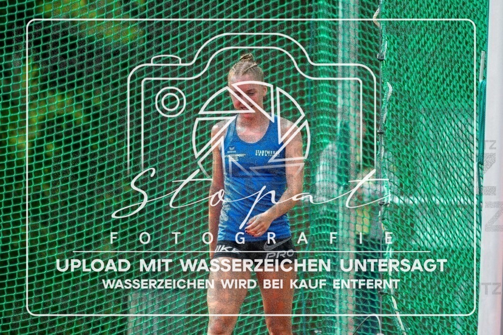KMHK-1038 | Svea Funck (TV Jahn Walsrode (NI)) bei den Kreismeisterschaften Leichtathletik-Wurf Heidekreis 2026 im Boehmewaldstadion, Soltau (Simon Paul Stopat) - Realisiert mit Pictrs.com