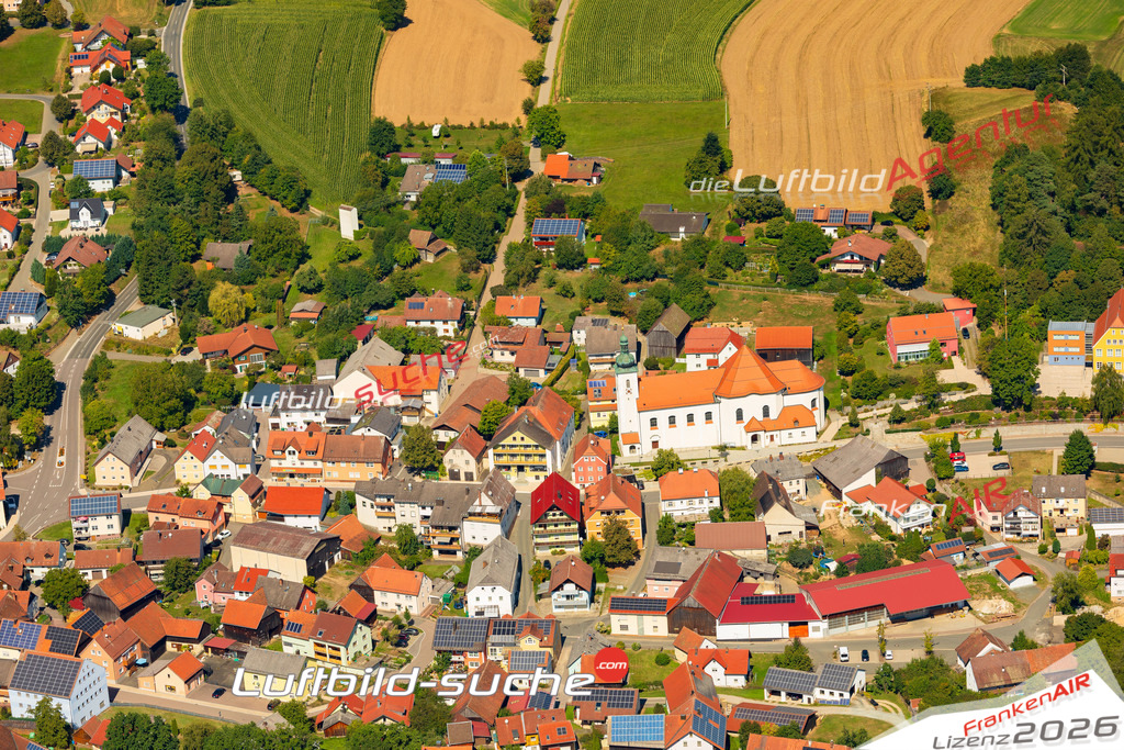 Luftaufnahme der Stadt Tiefenbach - Die Luftaufnahme wurde 2025 vom UL-Flugzeug heraus erstellt ( keine Drohne ) - Hochauflösende Luftaufnahme - für professionelle Ausdrucke geeignet. Die Geschenkidee !Mit Lizenz und Bildrechte bestellbar
