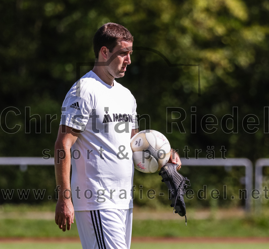 2023-09-02_095_SG_Markt_Schwaben_gegen_TSV_Hohenbrunn | Markt Schwaben, Deutschland, 02.09.2023:
Fußball, Kreisklasse 2023 / 2024, 3. Spieltag, (SG) Markt Schwaben gegen TSV Hohenbrunn, Endergebnis: 2:0

Florian Niederdorf (SG Markt Schwaben, #8)

Foto: Christian Riedel / fotografie-riedel.net