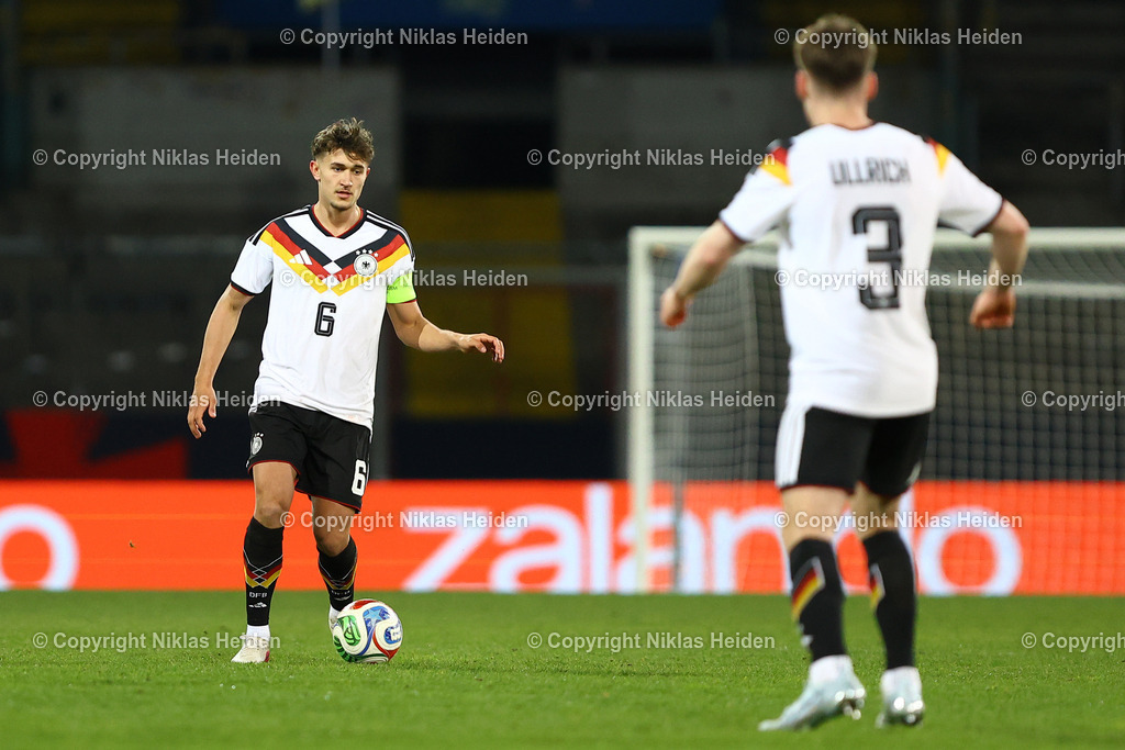 NH_DeutschlandU21_NordirlandU21_U21EMQualifikation_27032026 | #6 Tom Bischof (Deutschland U21)Fußball I Junioren I U21-EM-Qualifikation I Saison 2025-2026 I 8. Spieltag I Deutschland U21 - Nordirland U21 I 27.03.2026 I Eintracht-Stadion