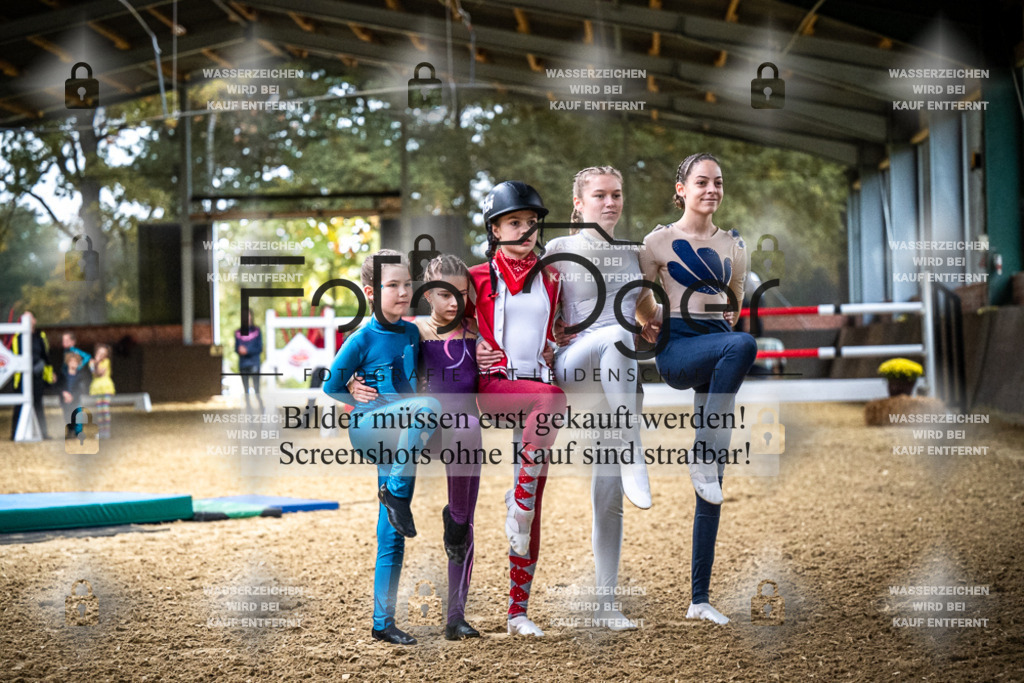 DOS_0358 | Entdecke hochwertige Reitturnierfotos von Foto Oger. Professionell, emotional und authentisch – jetzt Lieblingsmomente im Shop bestellen.Deutschlandweite Turnierfotografie. - Realisiert mit Pictrs.com