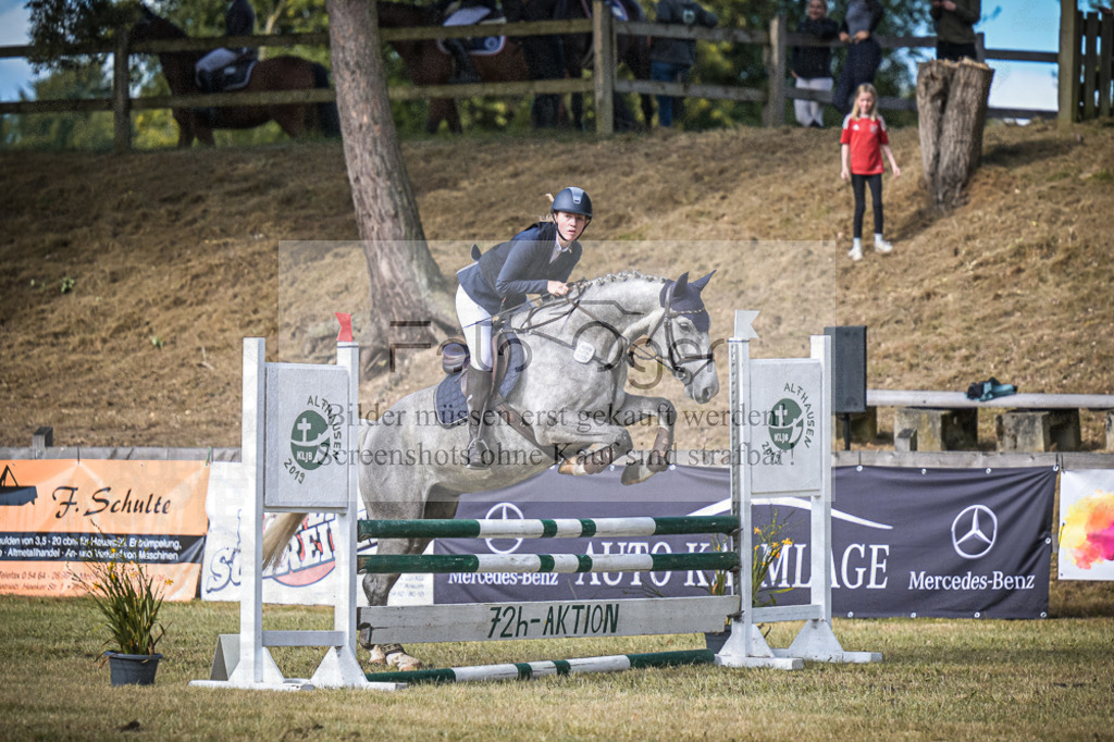 DOS_0563 | Entdecke hochwertige Reitturnierfotos von Foto Oger. Professionell, emotional und authentisch – jetzt Lieblingsmomente im Shop bestellen.Deutschlandweite Turnierfotografie. - Realisiert mit Pictrs.com