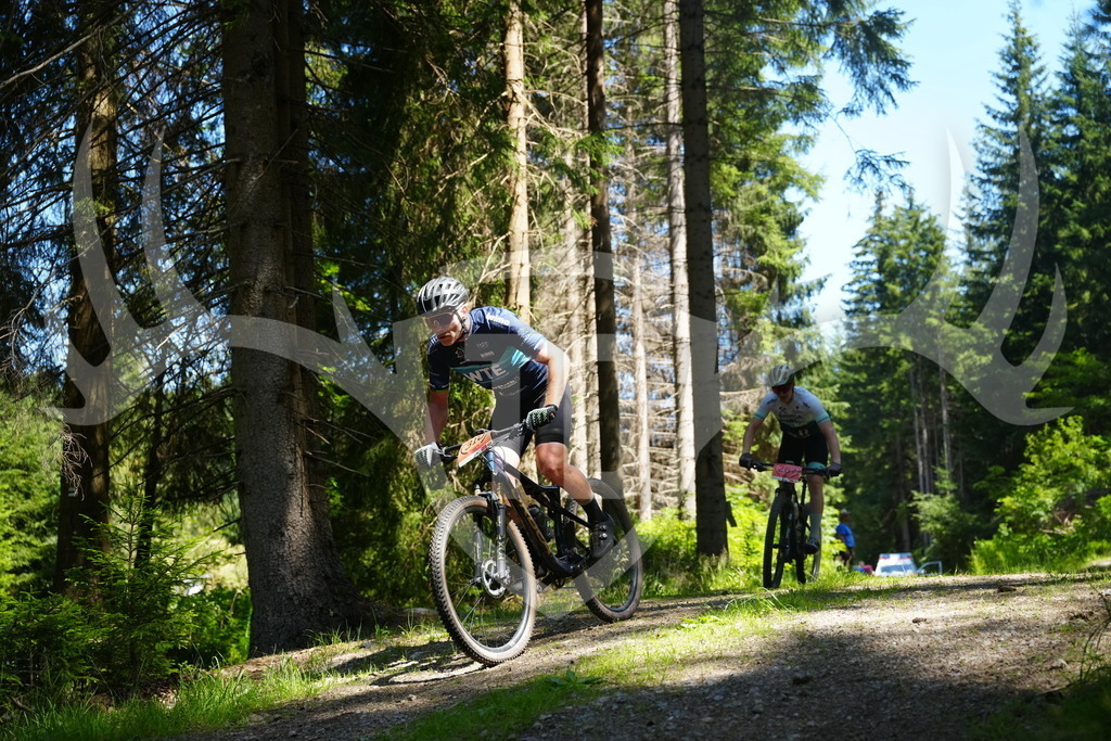 FC101651 | Fotogalerie der Treibjagd im Dunkelwald - Dein MTB Etappenrennen im Erzgebirge - Realisiert mit Pictrs.com