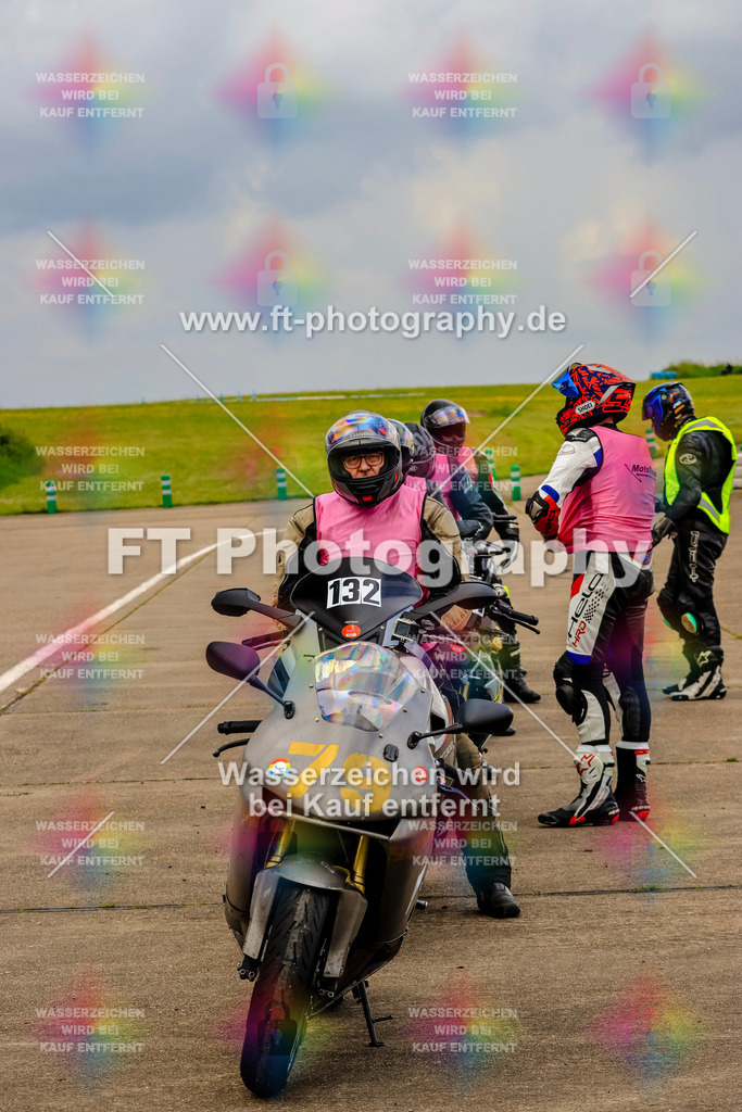 MotoTeam-9613 | Hier findet Ihr Bilder von Touristenfahrten auf der Nürburgring Nordschleife oder von anderen Veranstaltungen die ich besucht habe. Viel Spass beim Durch Schauen 