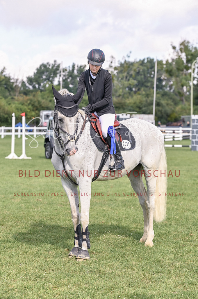 Schugtsche-Düren.2024-07.Amat.Springprf.A__-216 | Schugtsche Fotografie - Realisiert mit Pictrs.com