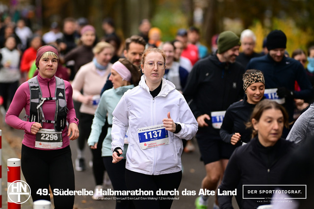 Süderelbe Halbmarathon 2025 I 09.11.2025 I Fotograf_DerSportfotograf.I 00443 | Der Sportfotograf. - Realisiert mit Pictrs.com