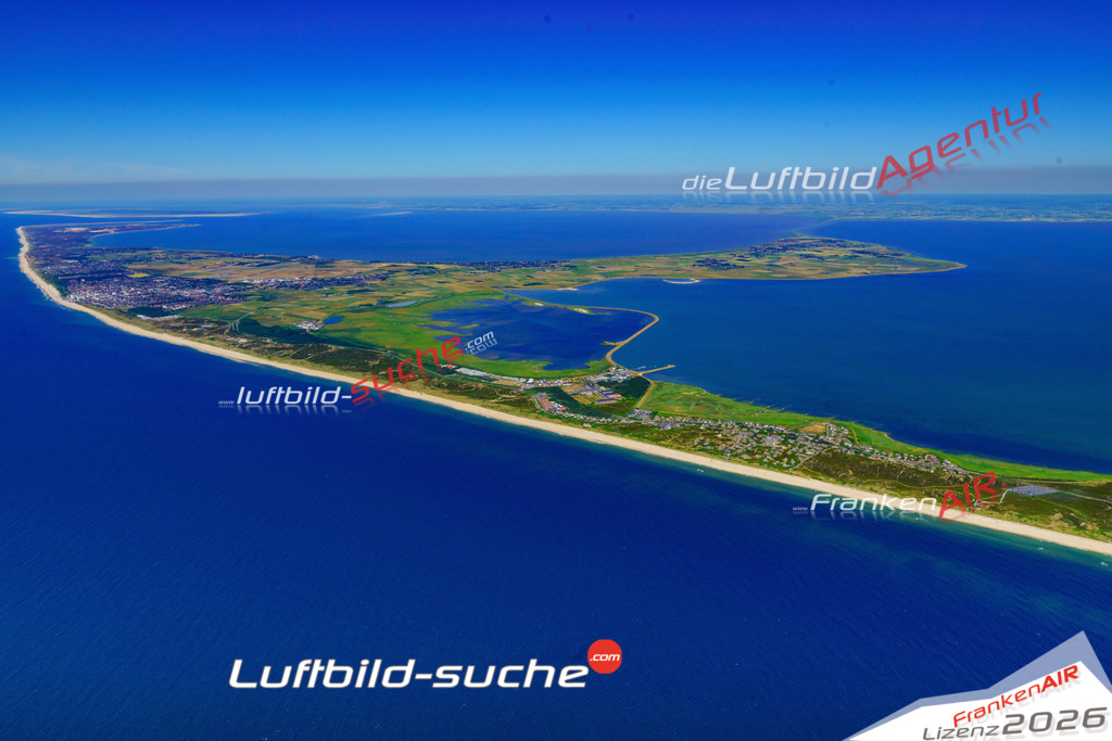 Die Luftbildaufnahme Rantum - Sylt wurde 2018 mittels Flugzeug (keine Drohne) erstellt. Perfekte Schärfe und Druck- Auflösung- Garantiert!
