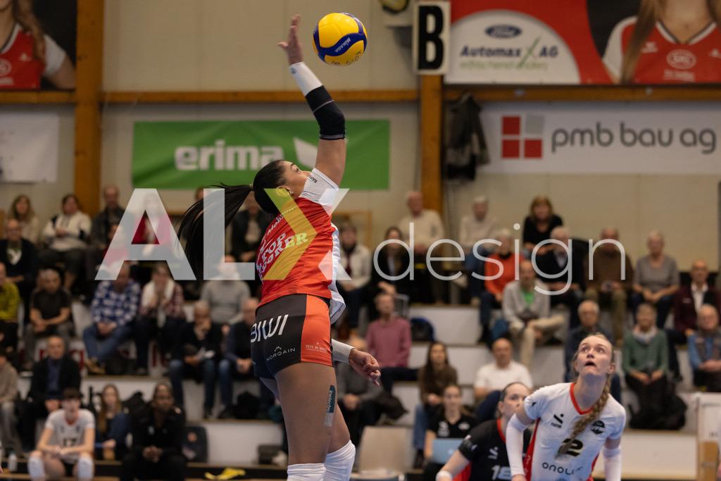 Volleyball I Frauen I Saison 2025-2026 I Volleyball NLA | Women I 1/4 Finals I VC Kanti Schaffhausen - BIWI Volleyball Franches-Montagnes I 21.02.2026 | 8 Letícia Bonardi (BR) (BIWI VFM) – Diagonalangriff - Realisiert mit Pictrs.com