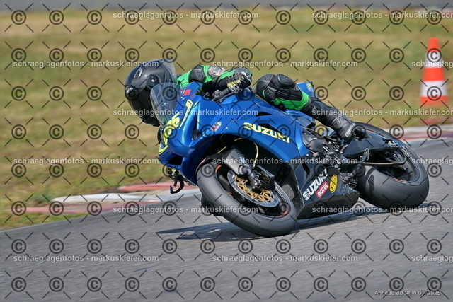 25bt04-1672 | markuskiefer.com - Realisiert mit Pictrs.com