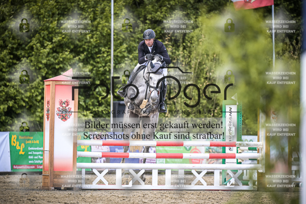 DOS_9788 | Entdecke hochwertige Reitturnierfotos von Foto Oger. Professionell, emotional und authentisch – jetzt Lieblingsmomente im Shop bestellen.Deutschlandweite Turnierfotografie. - Realisiert mit Pictrs.com