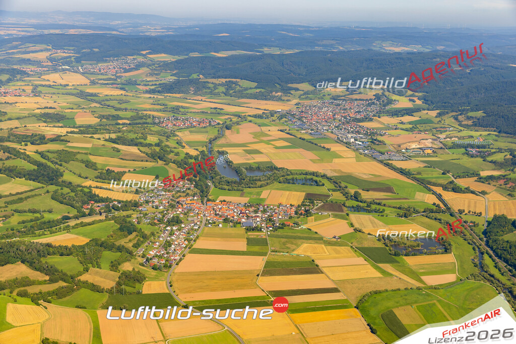 Luftbild der Stadt Alheim - Die Luftaufnahme wurde 2025 vom UL-Flugzeug heraus erstellt ( keine Drohne ) - Hochauflösende Luftaufnahme - für professionelle Ausdrucke geeignet. Die Geschenkidee !Hier alle&nbsp;Infos zur Lizenzierung der LuftaufnahmeWir fliegen auch dieses Jahr wieder in Ihre Region um Luftbilder zu erstellen.- Luftbild anfragen