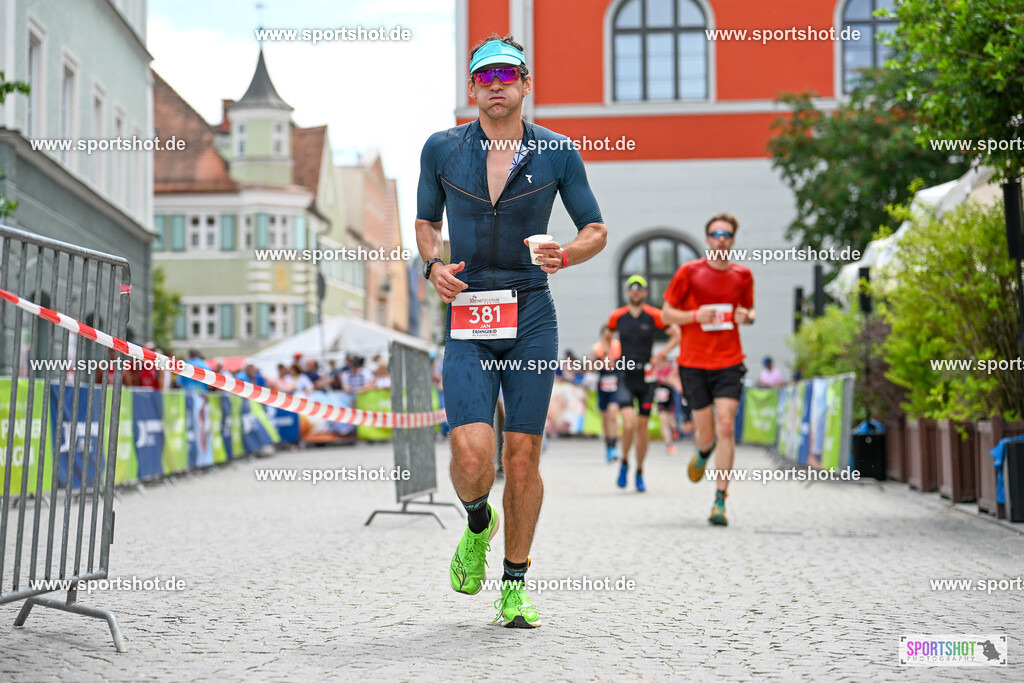 SZI_8504 | Stadttriathlon Erding 2025. #yourpictrs #sportshot_your_pictrs @Sportshotphotography #stadttriathlonerding Copyright: www.sportshot.de