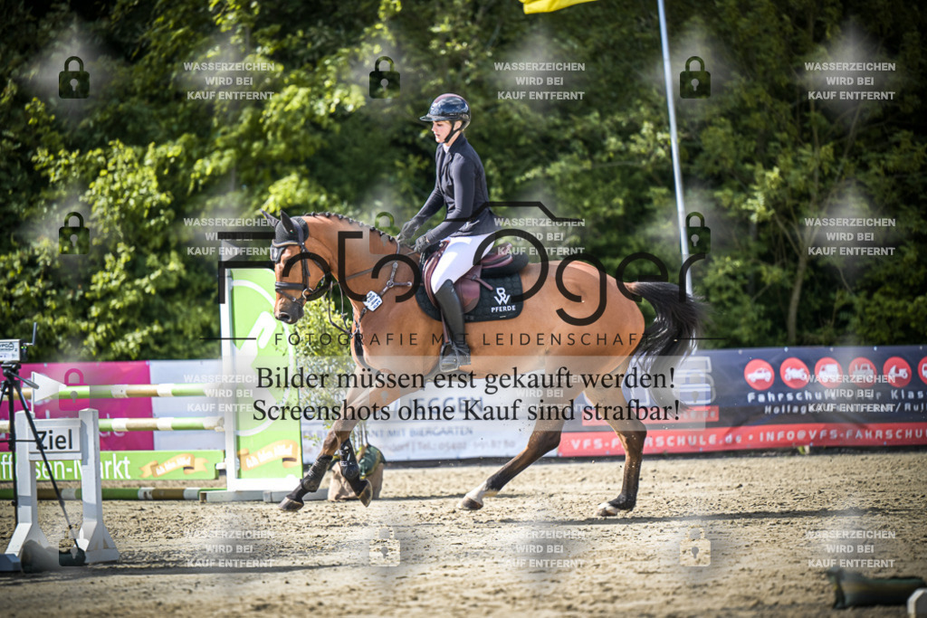 DOS_9675 | Entdecke hochwertige Reitturnierfotos von Foto Oger. Professionell, emotional und authentisch – jetzt Lieblingsmomente im Shop bestellen.Deutschlandweite Turnierfotografie. - Realisiert mit Pictrs.com