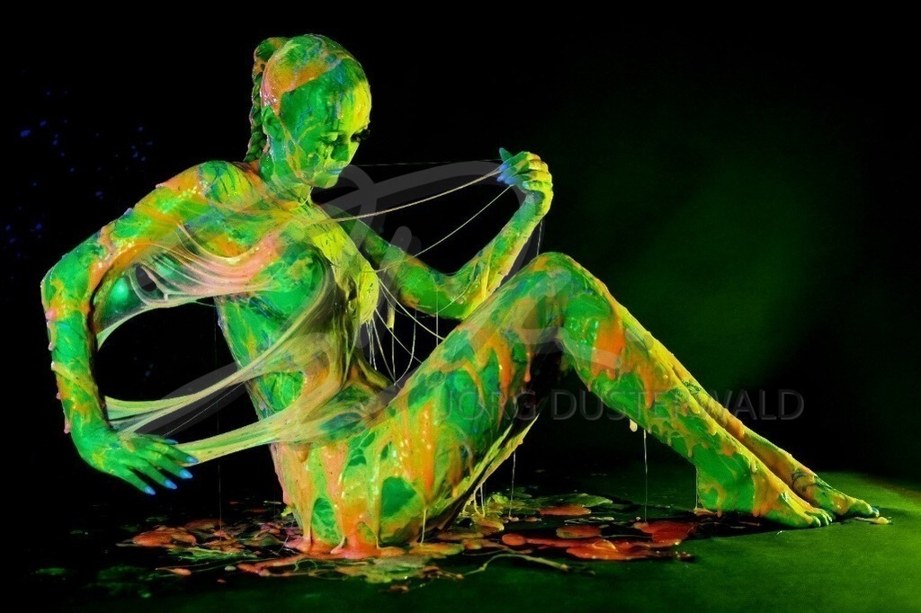 BodyArt-SLIMEONE_2774b | #004 | Modell: MryStar | Foto: Alexander Große-Strangmann  - Realisiert mit Pictrs.com