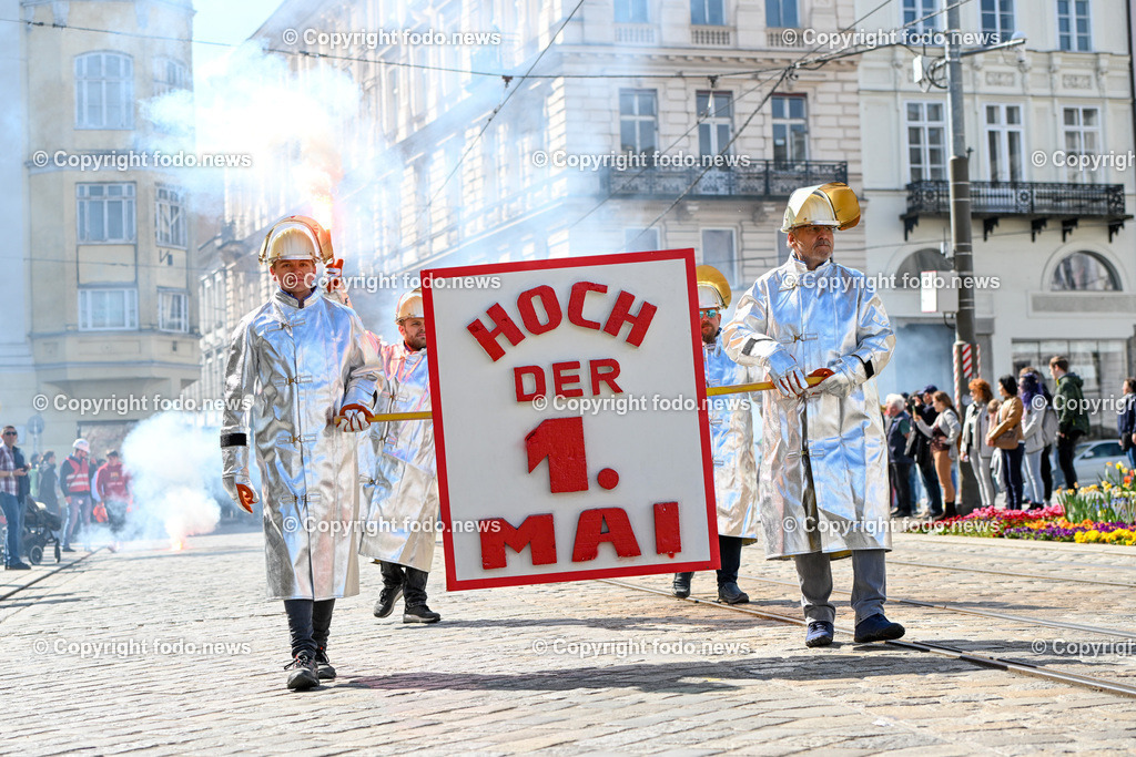Hauptplatz Linz_ 1. Mai Umzug 2023_ 01.05.2023-33 | 01.05.2023, Hauptplatz Linz, AUT, Hauptplatz Linz, im Bild 1. Mai Umzug 2023 Linz Hauptplatz, SPOE 