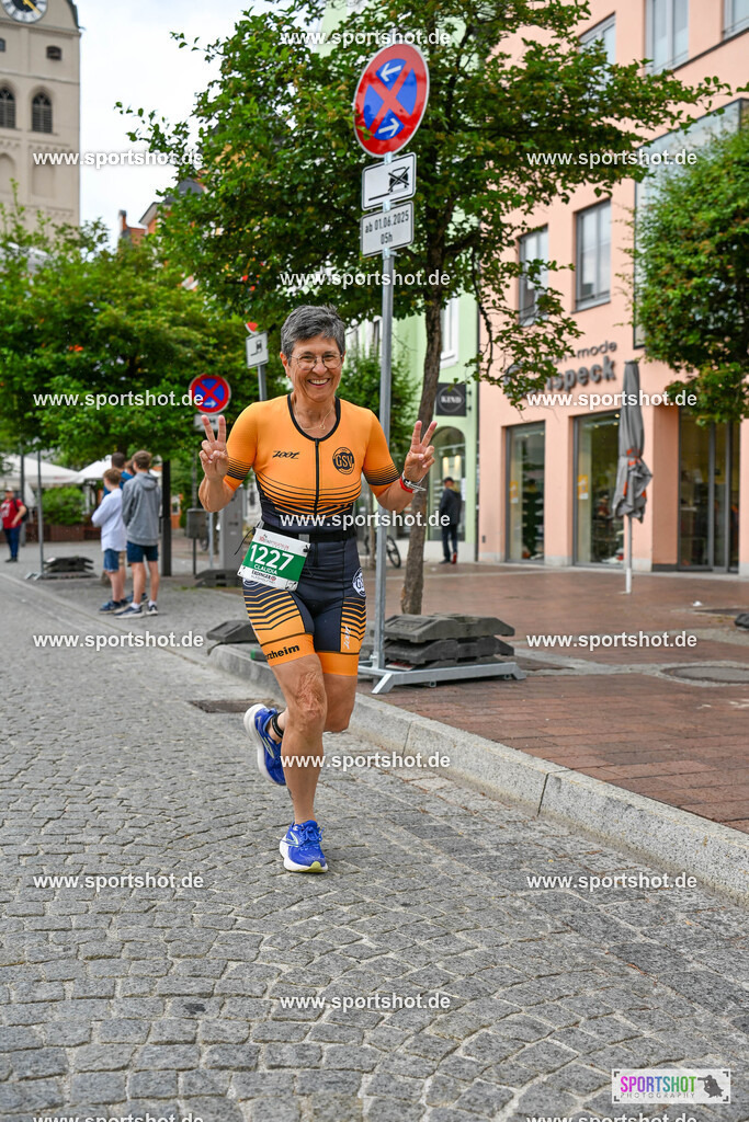 SZI_4661 | Stadttriathlon Erding 2025. #yourpictrs #sportshot_your_pictrs @Sportshotphotography #stadttriathlonerding Copyright: www.sportshot.de