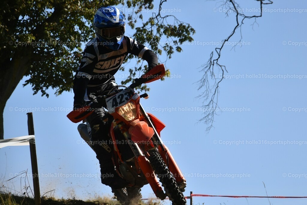 DSC_0118 | Sportfotografie , Motorsport, Motoross, Reitsport, Mointainbike, Enduro,
Landschaft , Outdoor, Eventfotografie, Landschaft, Bilder online bestellen - Realisiert mit Pictrs.com