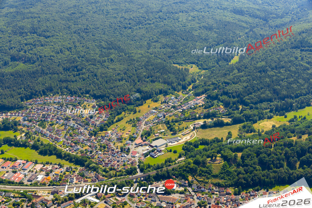 Das Luftbild zeigt :  Partenstein - Die Luftaufnahme wurde 2023 vom UL-Flugzeug aus erstellt ( keine Drohne ) - Hochauflösende Luftaufnahme - Für grossformatige Ausdrucke geeignet. Die Geschenkidee !Mit Lizenz und Bildrechte bestellbar