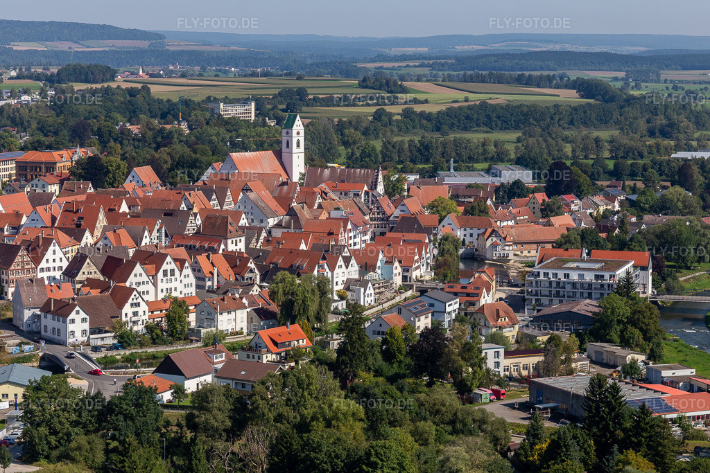 Luftbild: Altstadtbereich und Innenstadtzentrum in Riedlingen im Bundesland Baden-Württemberg in Deutschland. Foto: IMG_129333.jpg vom 05.09.2021 durch Werner Riehm/FLY-FOTO.de