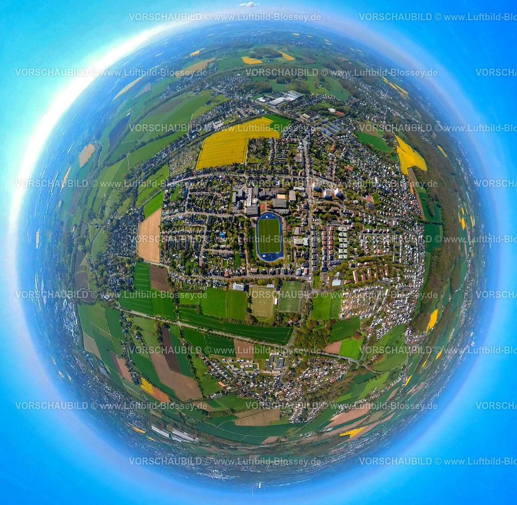Kamen230520022Kaiserau | Luftbild, SportCentrum Kaiserau, Sportplatz, Rapsfelder, Erdkugel, Fisheye Aufnahme, Fischaugen Aufnahme, 360 Grad Aufnahme, Kaiserau, Kamen, Ruhrgebiet, Nordrhein-Westfalen, Deutschland