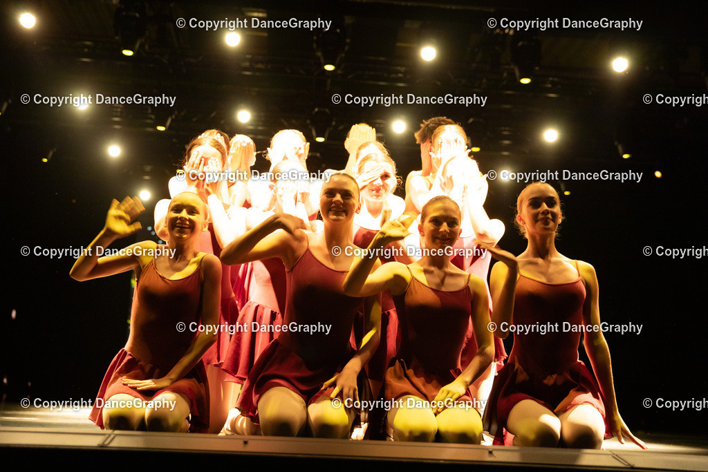 GPHY5635 | DanceGraphy - Realisiert mit Pictrs.com