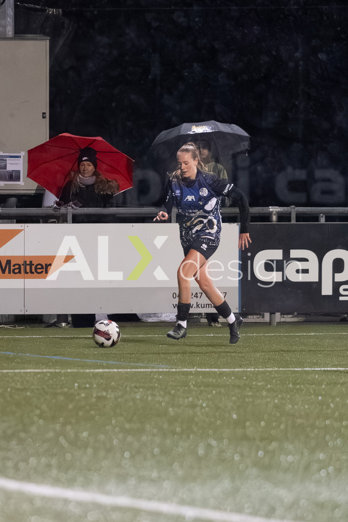 Fußball I Frauen I Saison 2025-2026 I AXA Women's Super League | Women I 14. Spieltag I Grasshoppers Club Zürich - FC Luzern I 14.02.2026 | Hochwertige Sportfotos kaufen & lizenzieren für Medien, Vereine, Agenturen & Sportler:innen. Entdecke professionelle Sportfotografie im Bildshop von Alexander Franzen. - Realisiert mit Pictrs.com