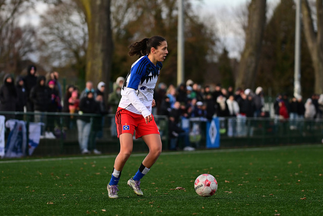 Fußball I Frauen I Saison 2025-2026 I Regionalliga Nord I 11. Spieltag I Hamburger SV U20 - Holstein Kiel I 29510 | Der Sportfotograf. - Realisiert mit Pictrs.com
