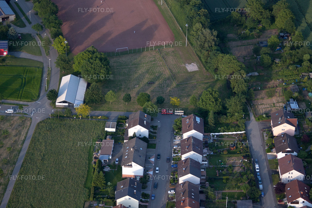 Luftbild: TSV im Ortsteil Diedelsheim in Bretten im Bundesland Baden-Württemberg in Deutschland. Foto: IMG_57807.jpg vom 14.06.2013 durch Werner Riehm/FLY-FOTO.de