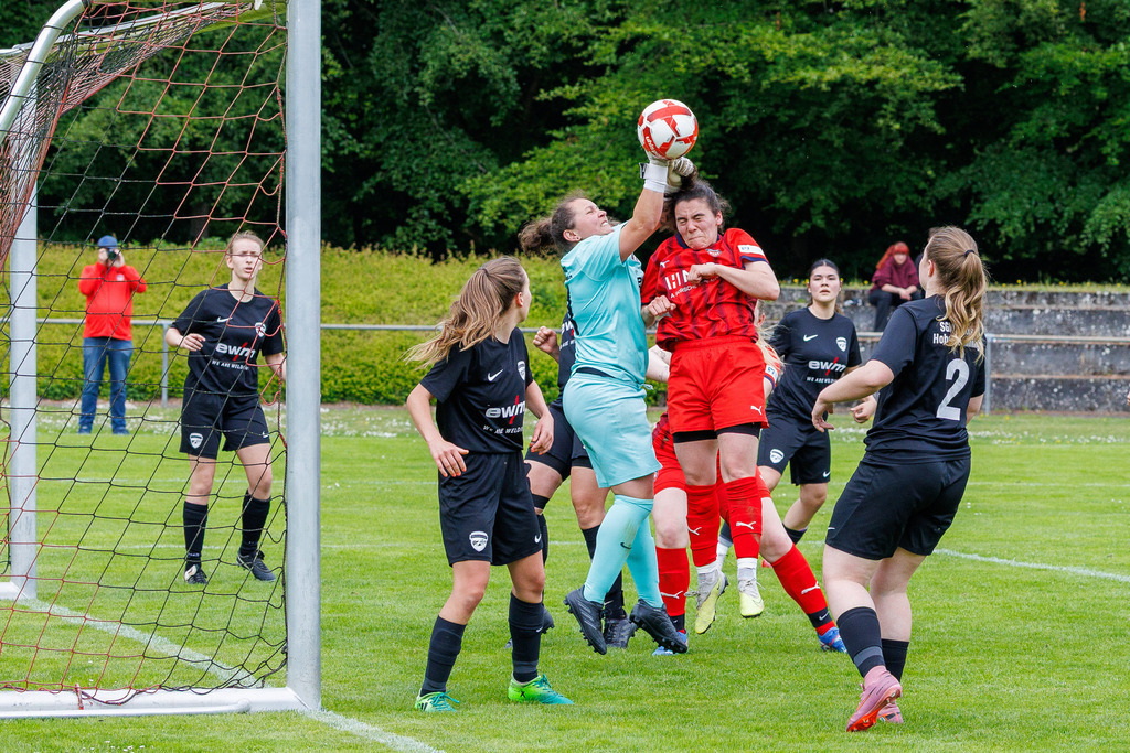 20260517-SGMHS-FCH_070 | SGM Hohenmemmingen/Sontheim vs. 1.FC Heidenheim 1846 II, Fußball, Frauen, Bezirksliga Meisterrunde, 2025/2026, 4. Spieltag, 17.05.2026 in Sontheim, Rasenplatz 1(Foto: Michael Bulling) - Realisiert mit Pictrs.com