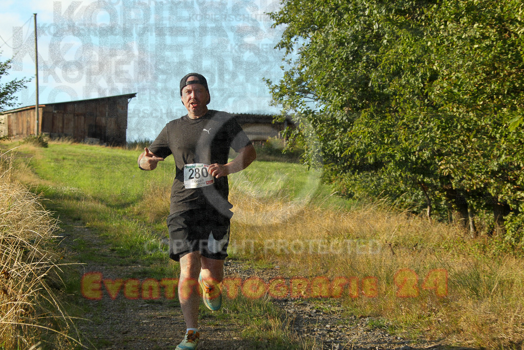 250801_1922_EV4_8596 | Sportfotografie im Rhein-Sieg Kreis, Köln, Bonn, NRW, Rheinland Pfalz, Hessen, etc. Unser Tätigkeitsfeld umfasst den Laufsport vom Volkslauf über den Marathon, Duathlon, Triathon bis zum Ultralauf wie Kölnpfad Ultra oder Schindertrail.
